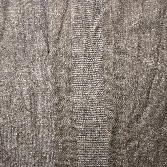 Gucci GG scarf wool and silk 76x 28 Elegant Black Scarf - Picture 8 of 9